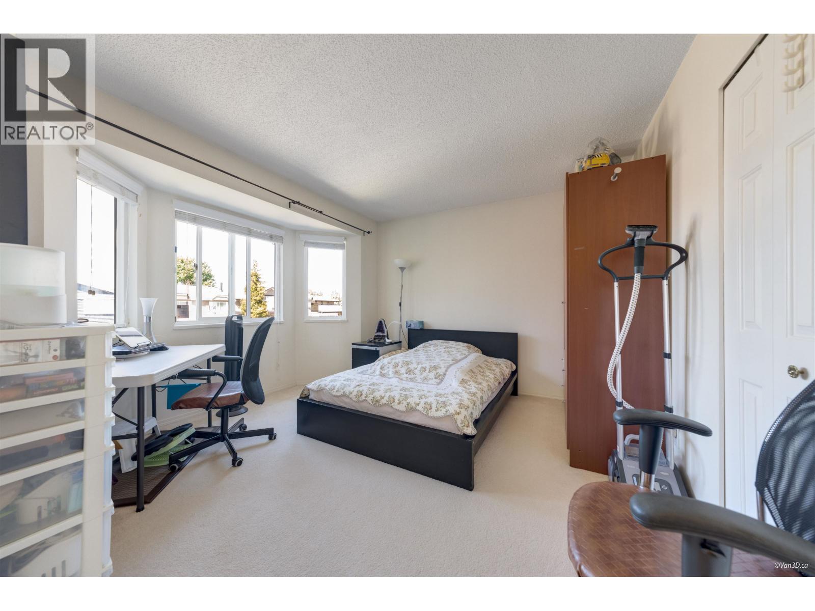 Photo 15 of 8366 Dayton Court, Richmond BC