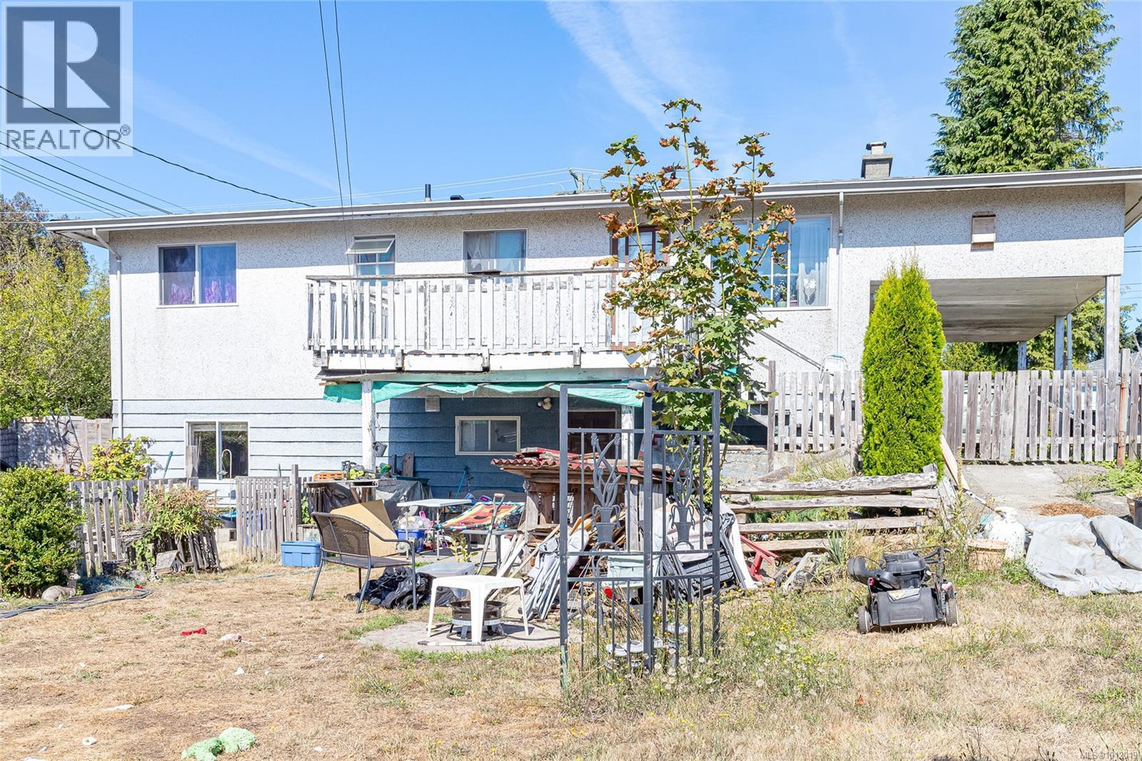 Photo 24 of 437 Methuen St, Ladysmith BC