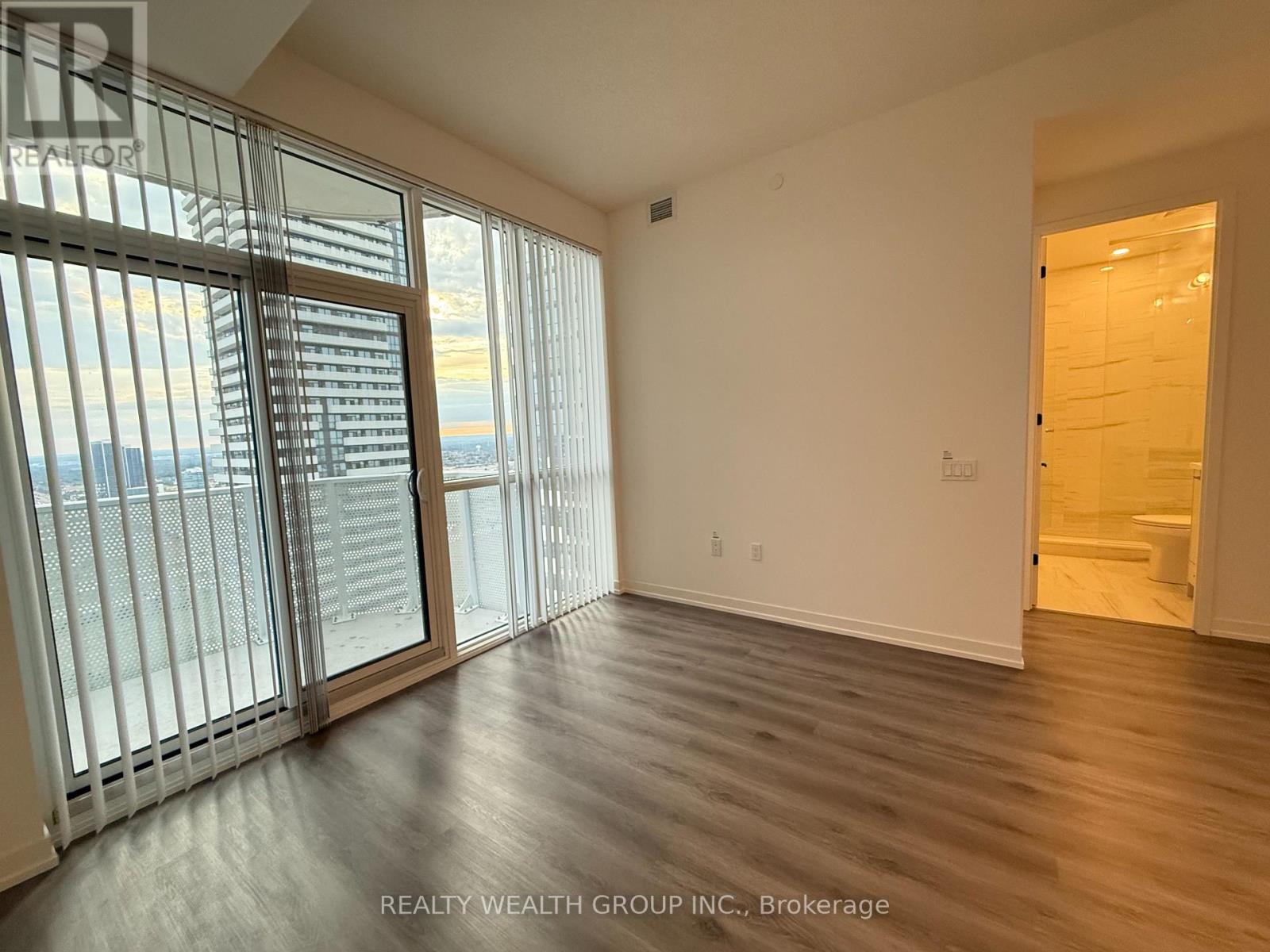 Photo 19 of 3103 28 Interchange Way, Vaughan ON