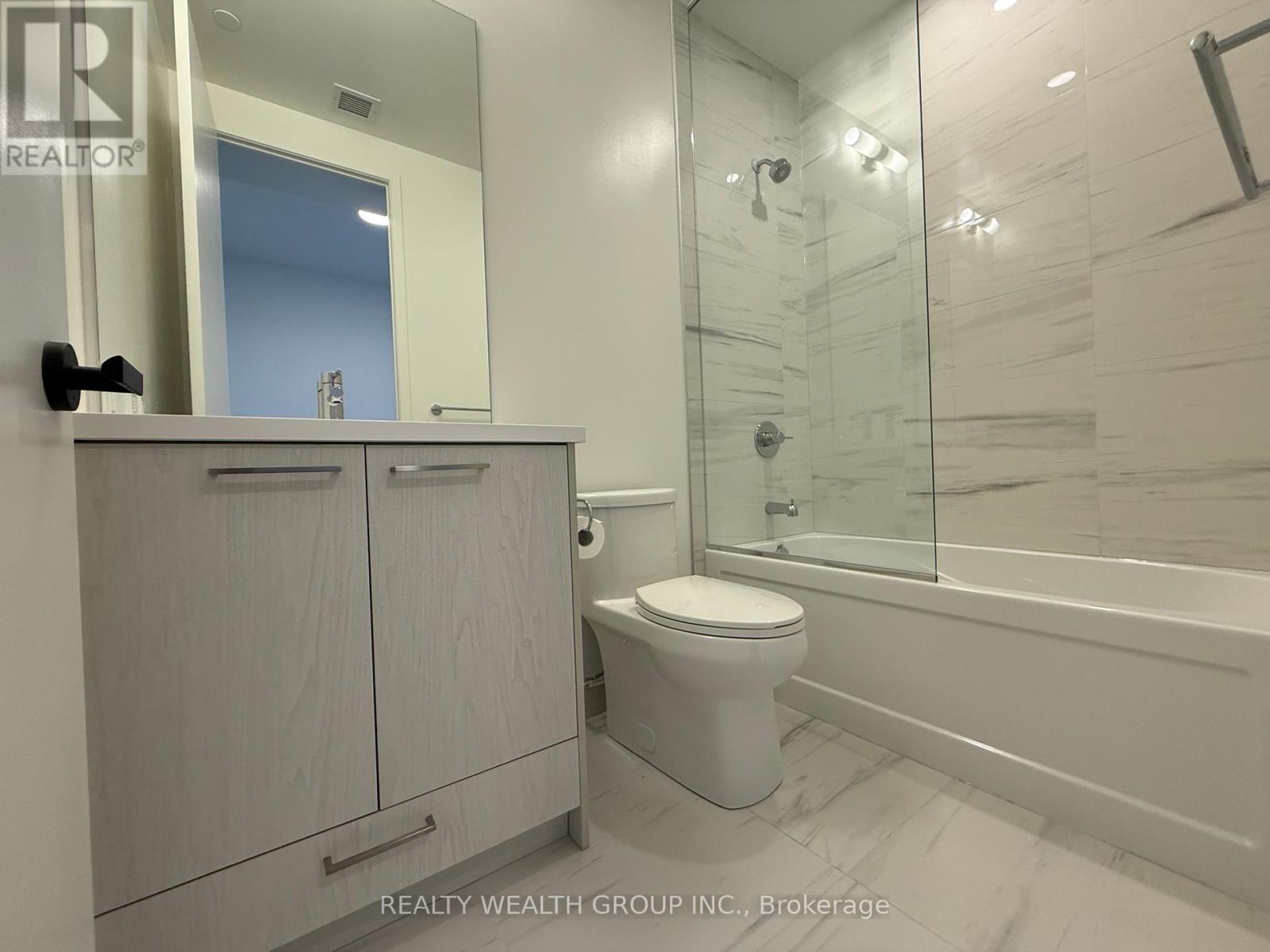 Photo 22 of 3103 28 Interchange Way, Vaughan ON