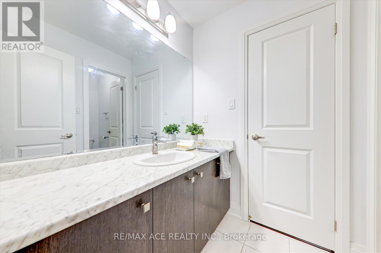 Photo 19 of 27 Hassard Short Lane, Ajax ON