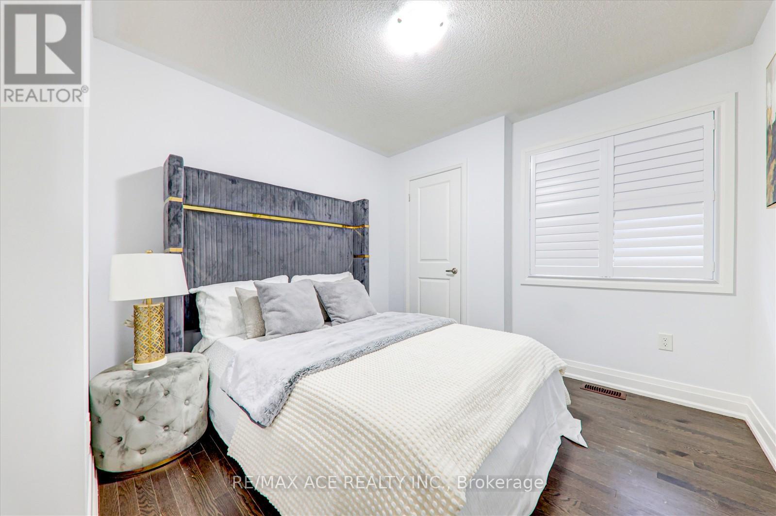 Photo 18 of 27 Hassard Short Lane, Ajax ON