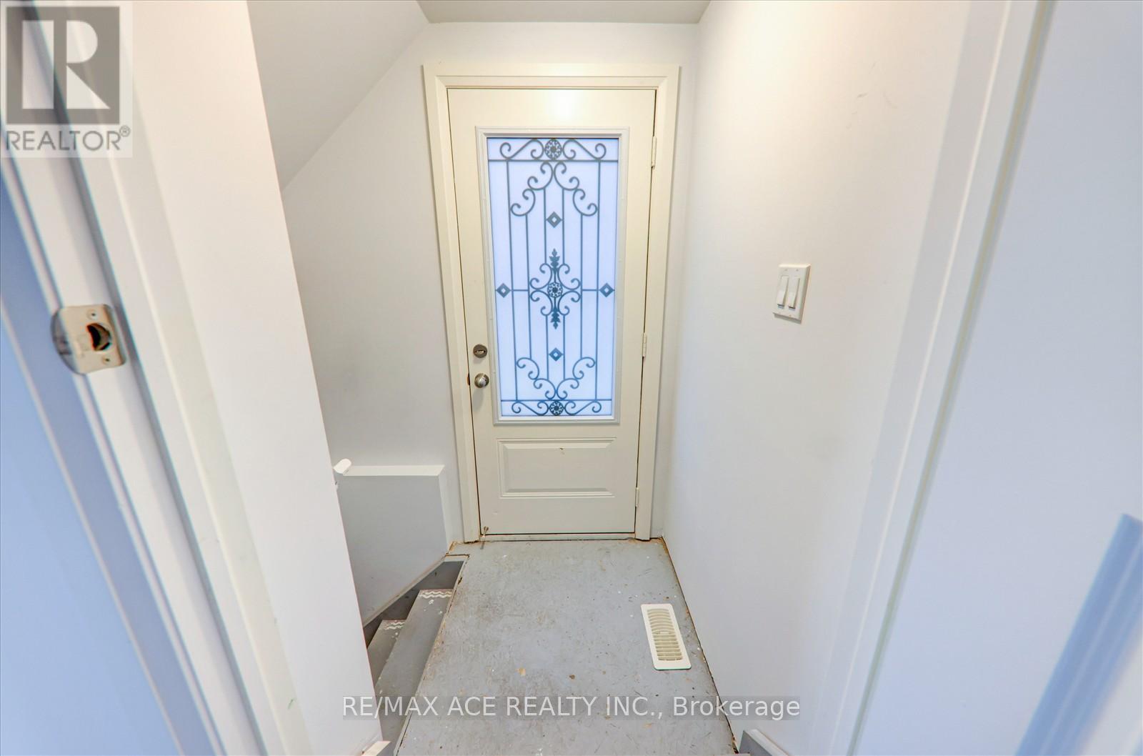 Photo 28 of 27 Hassard Short Lane, Ajax ON