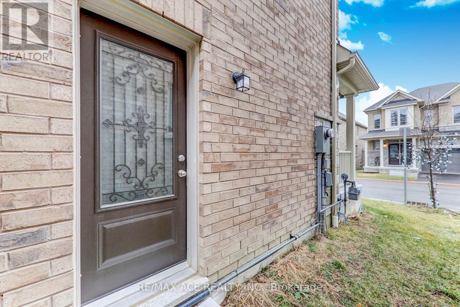 Photo 23 of 27 Hassard Short Lane, Ajax ON