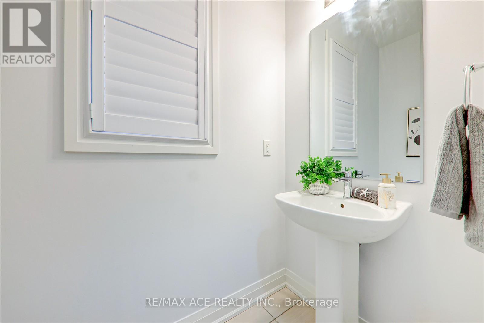 Photo 13 of 27 Hassard Short Lane, Ajax ON