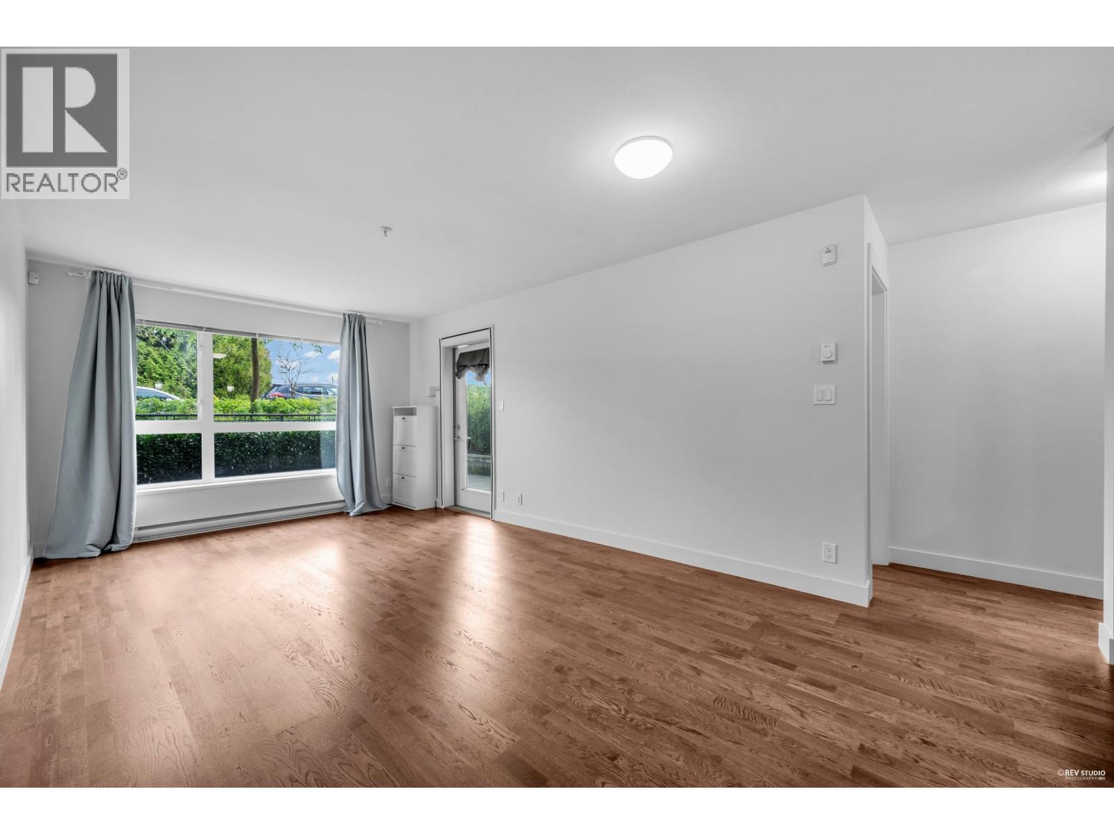 Photo 29 of 125 7088 14th Avenue, Burnaby BC