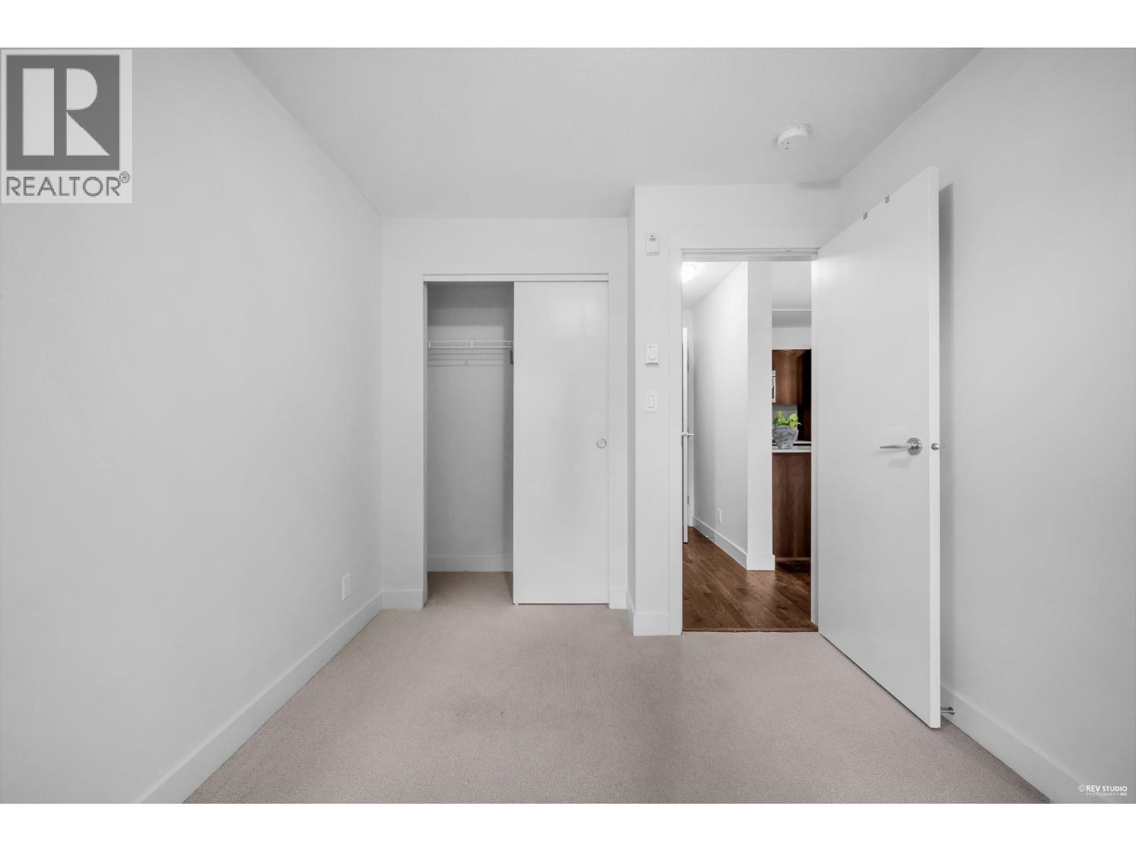 Photo 18 of 125 7088 14th Avenue, Burnaby BC