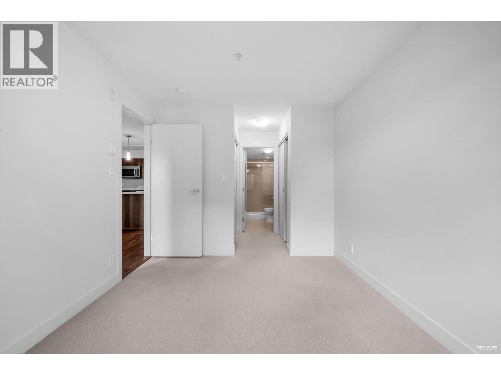 Photo 20 of 125 7088 14th Avenue, Burnaby BC