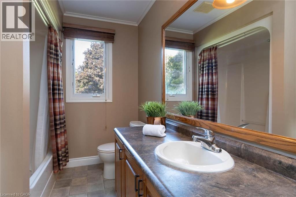 Photo 5 of 1416 Progreston Road, Hamilton ON