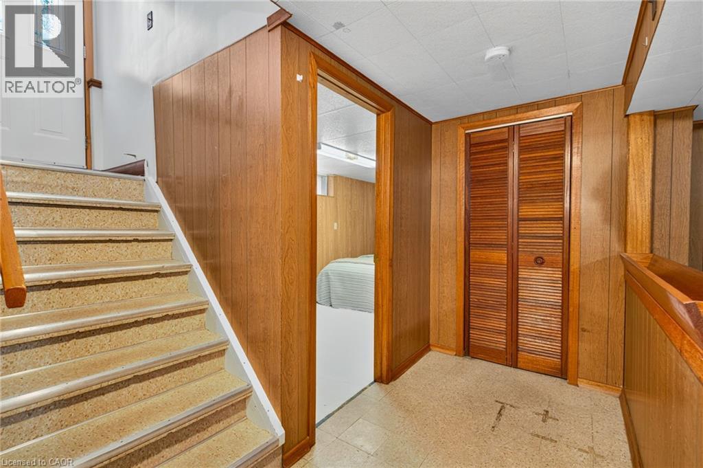 Photo 11 of 961 Danforth Avenue, Burlington ON