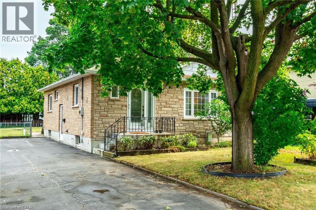 Photo 1 of 961 Danforth Avenue, Burlington ON