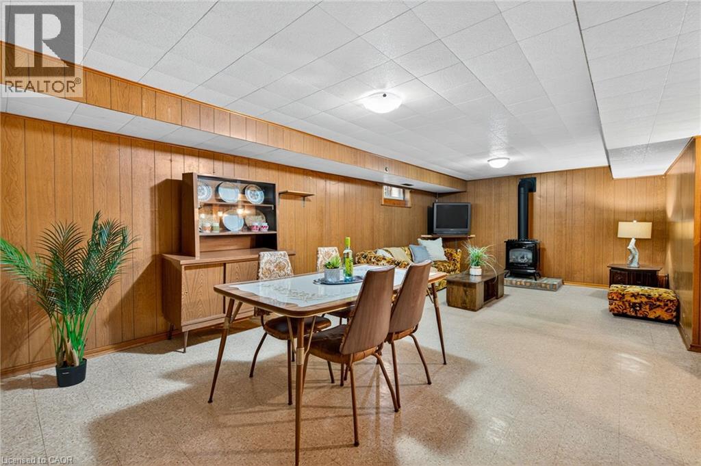 Photo 3 of 961 Danforth Avenue, Burlington ON