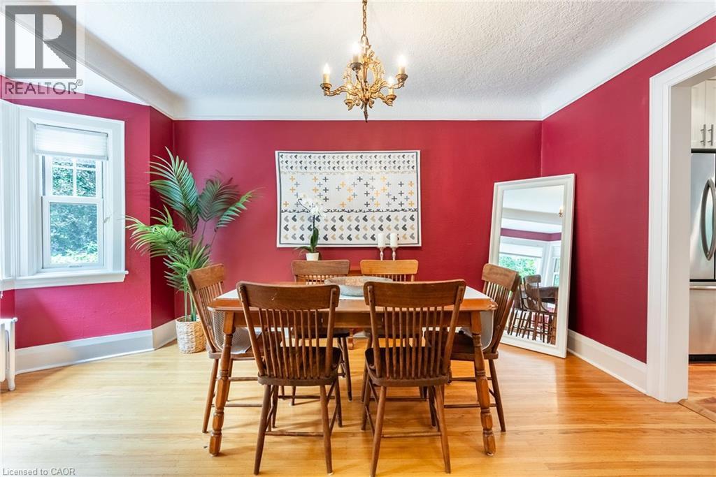 Photo 3 of 158 Dalewood Crescent, Hamilton ON