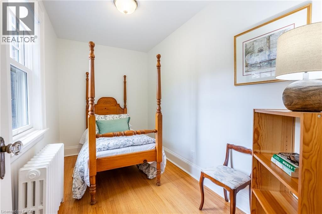 Photo 4 of 158 Dalewood Crescent, Hamilton ON