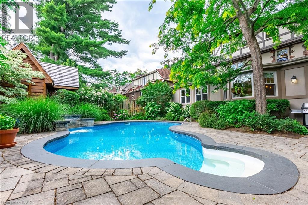 Photo 19 of 158 Dalewood Crescent, Hamilton ON