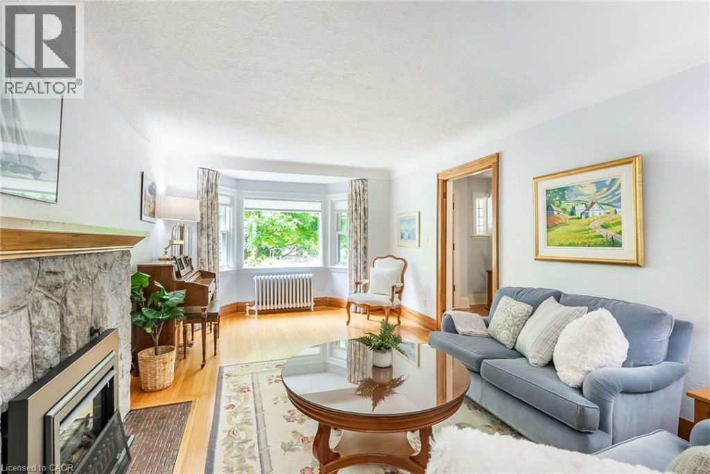 Photo 40 of 158 Dalewood Crescent, Hamilton ON