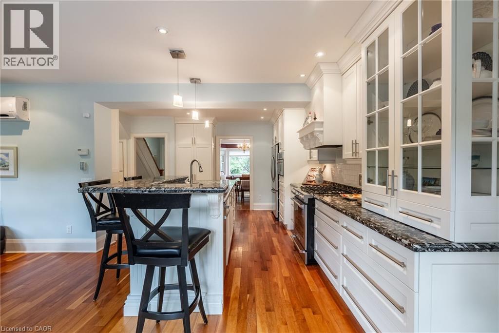 Photo 7 of 158 Dalewood Crescent, Hamilton ON