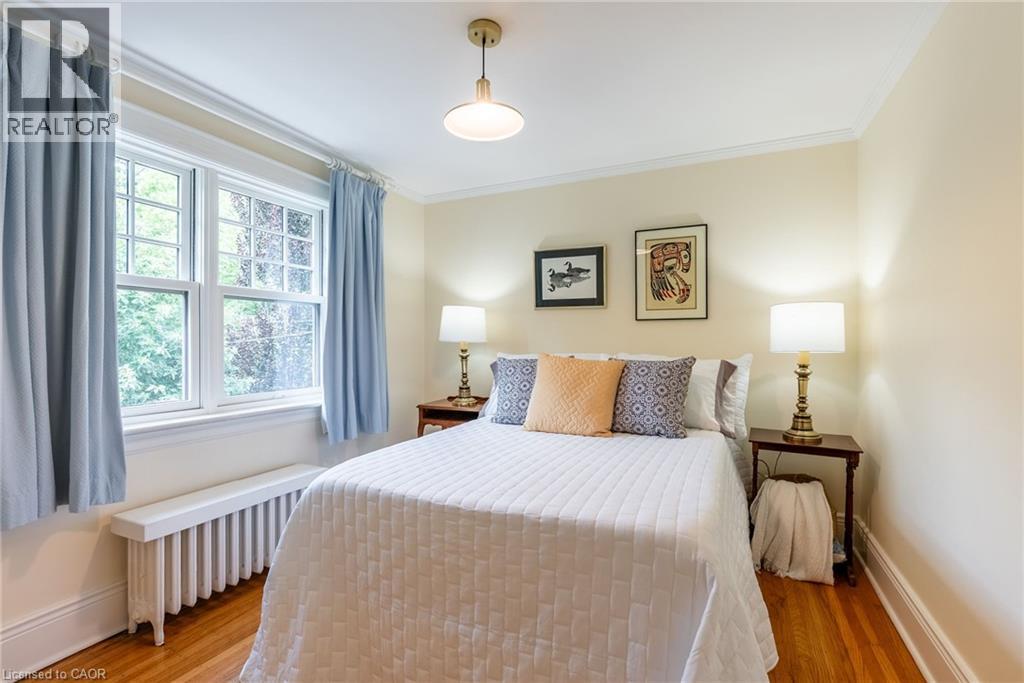 Photo 12 of 158 Dalewood Crescent, Hamilton ON