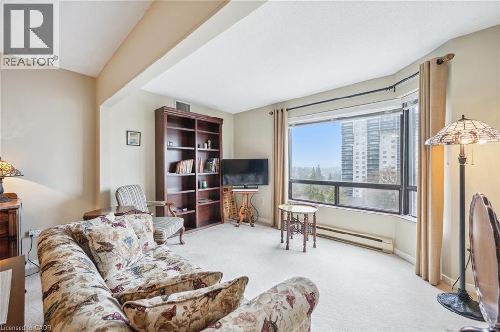 Photo 6 of 10 Ellen Street E Unit 808, Kitchener ON