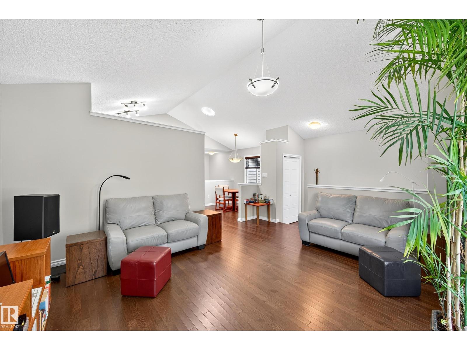 Photo 5 of 3327 Weidle Wy Sw, Edmonton AB