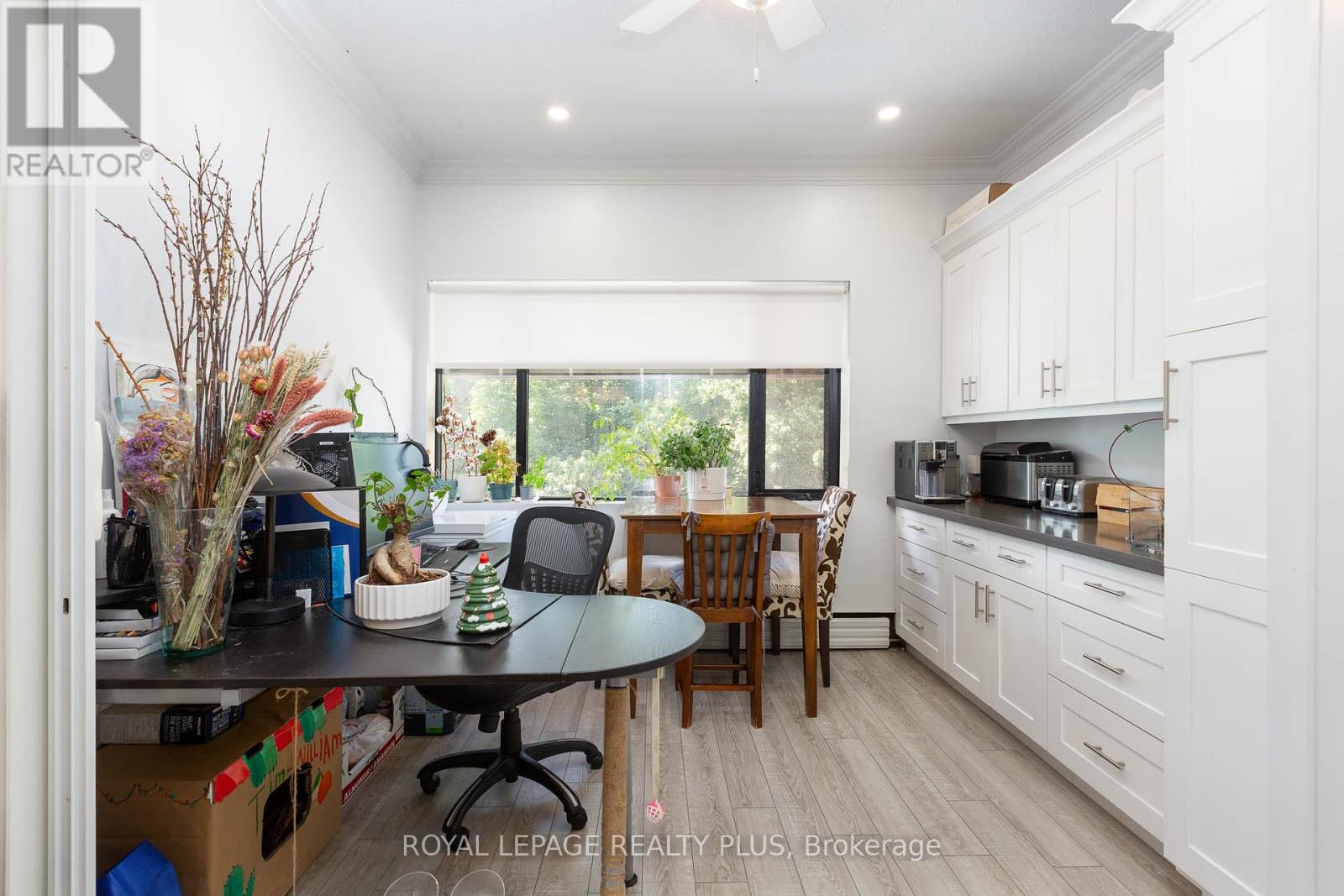 Photo 25 of 2 1 Elmwood Avenue S, Mississauga ON