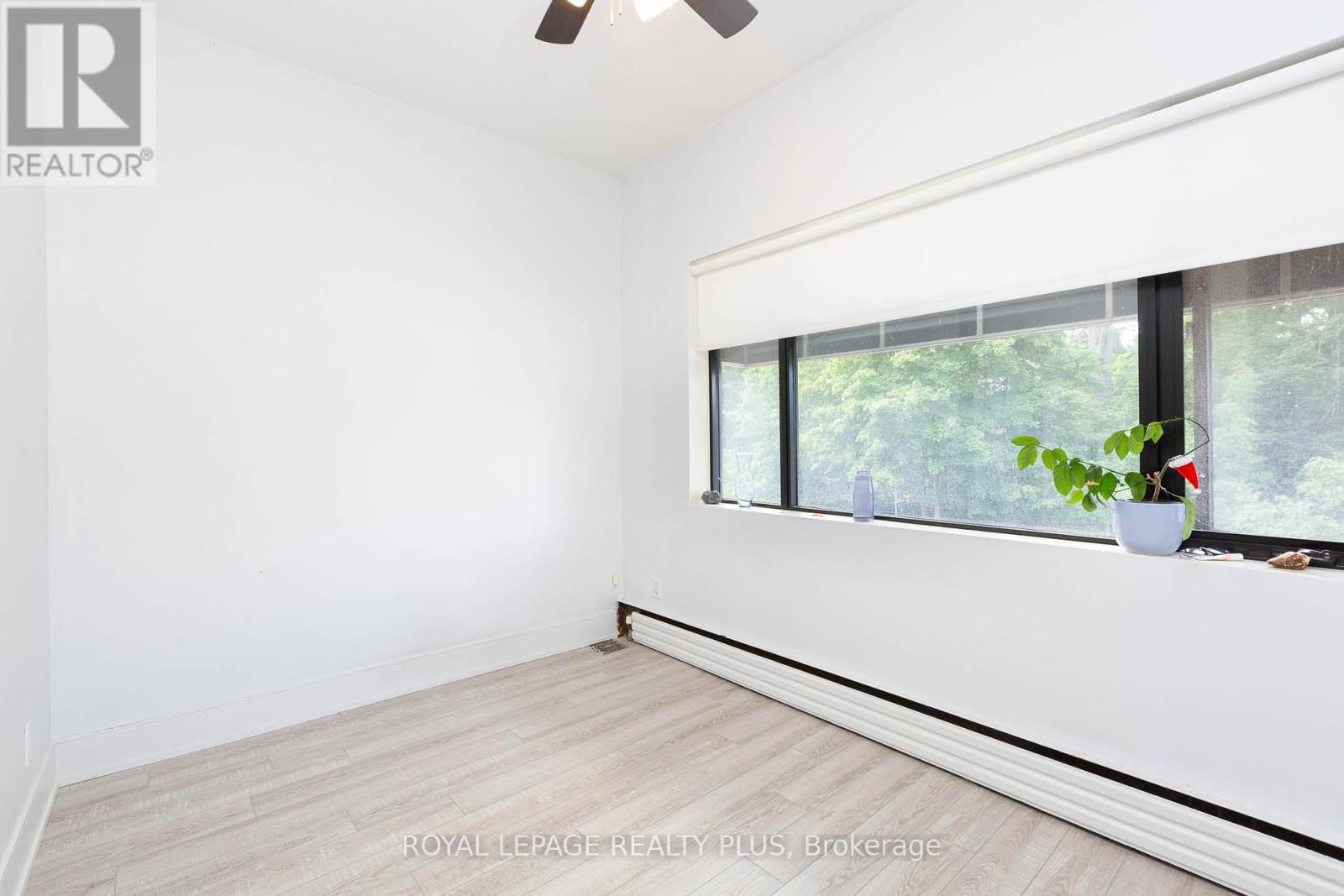 Photo 21 of 2 1 Elmwood Avenue S, Mississauga ON