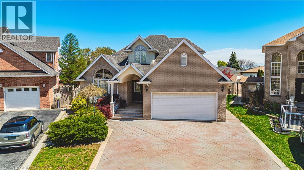 Photo 25 of 65 Mount Pleasant Drive, Hamilton ON