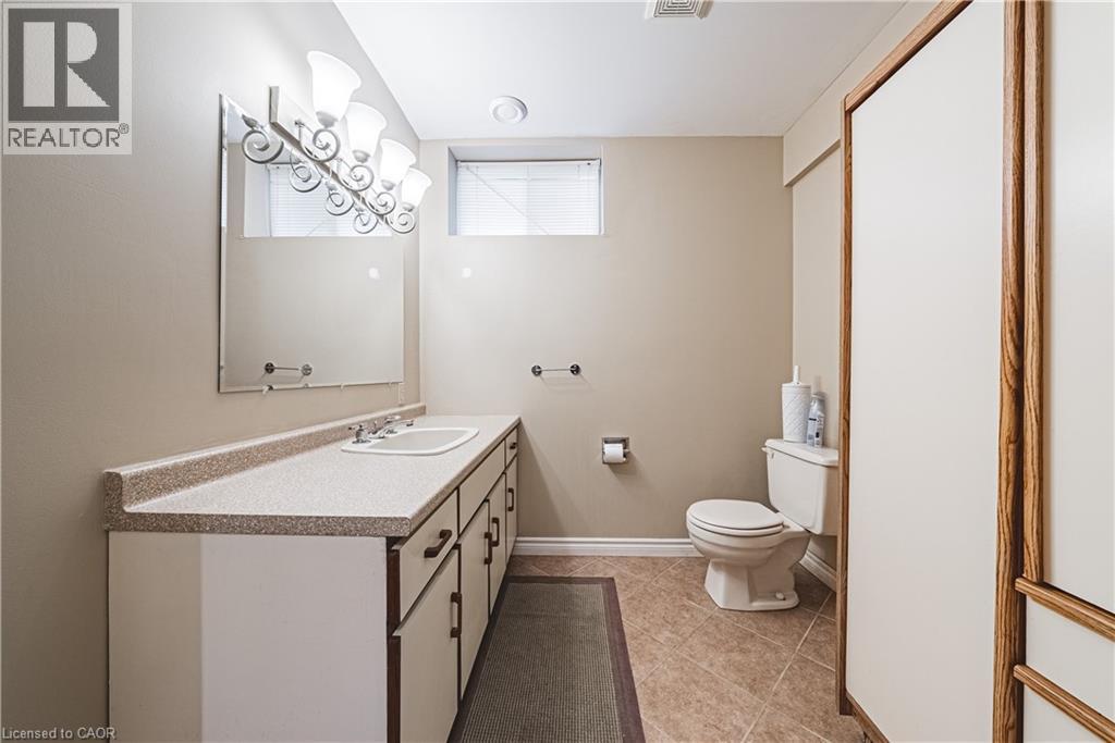 Photo 26 of 65 Mount Pleasant Drive, Hamilton ON