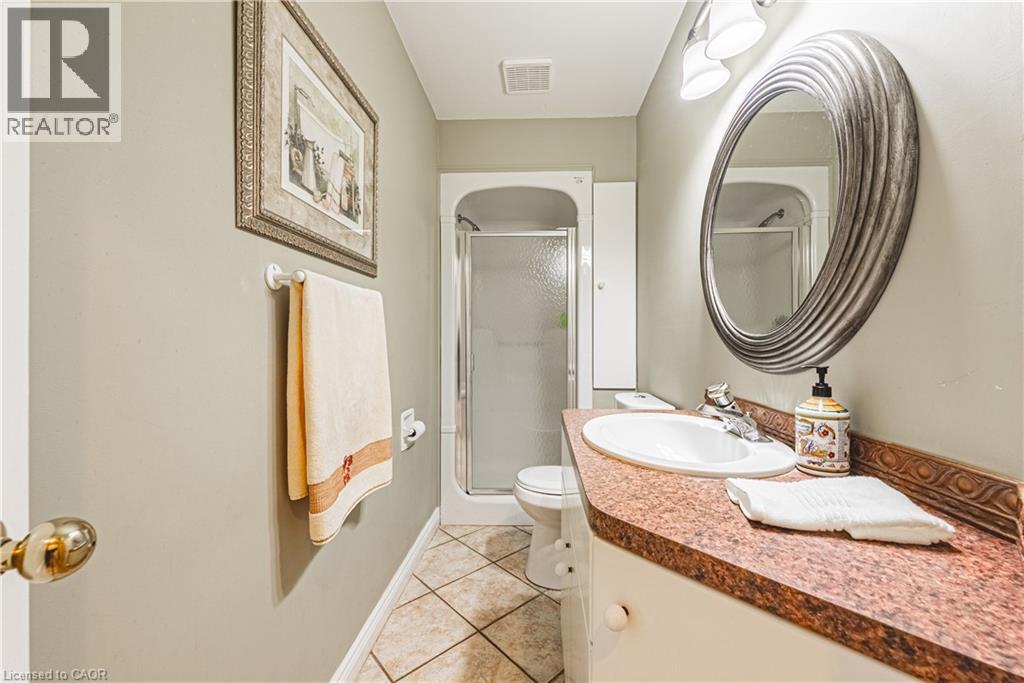 Photo 31 of 65 Mount Pleasant Drive, Hamilton ON