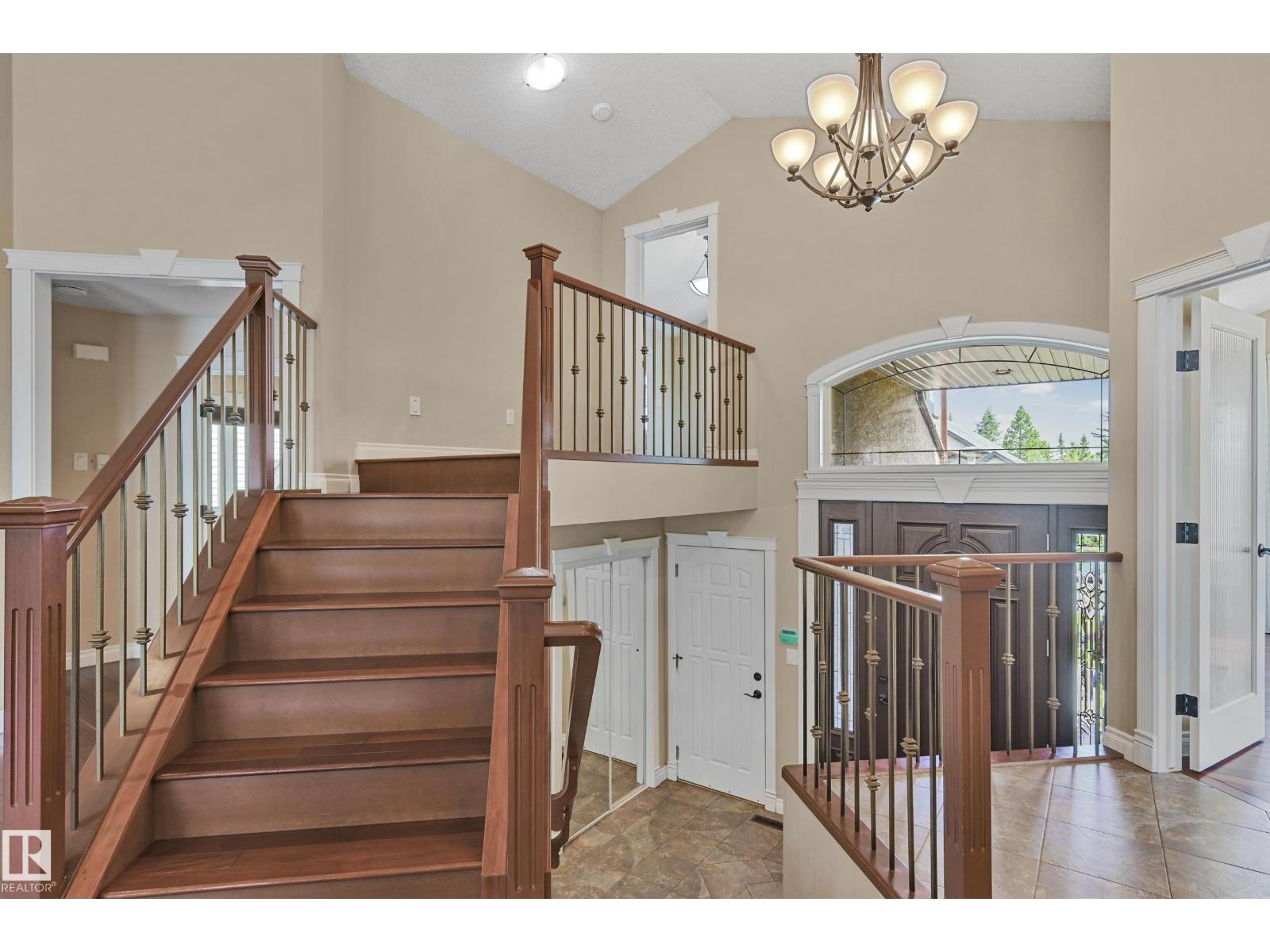 Photo 3 of 1213 Adamson Dr Sw, Edmonton AB