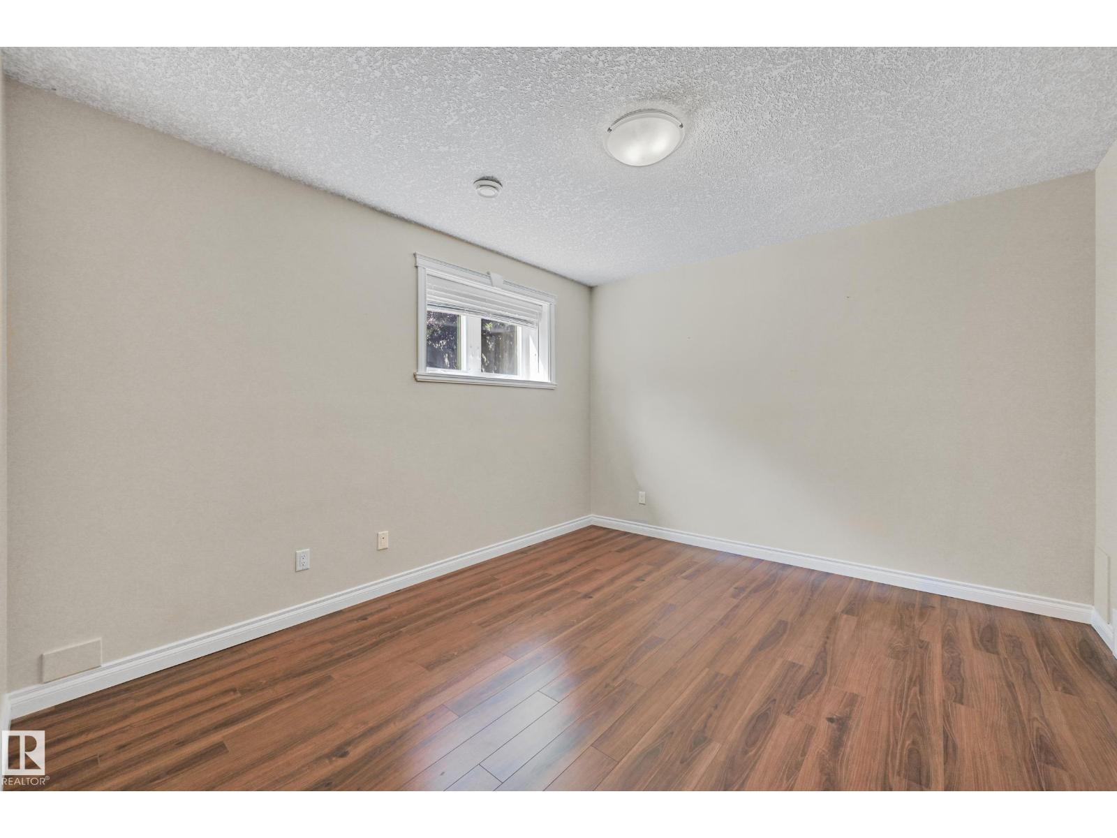Photo 25 of 1213 Adamson Dr Sw, Edmonton AB