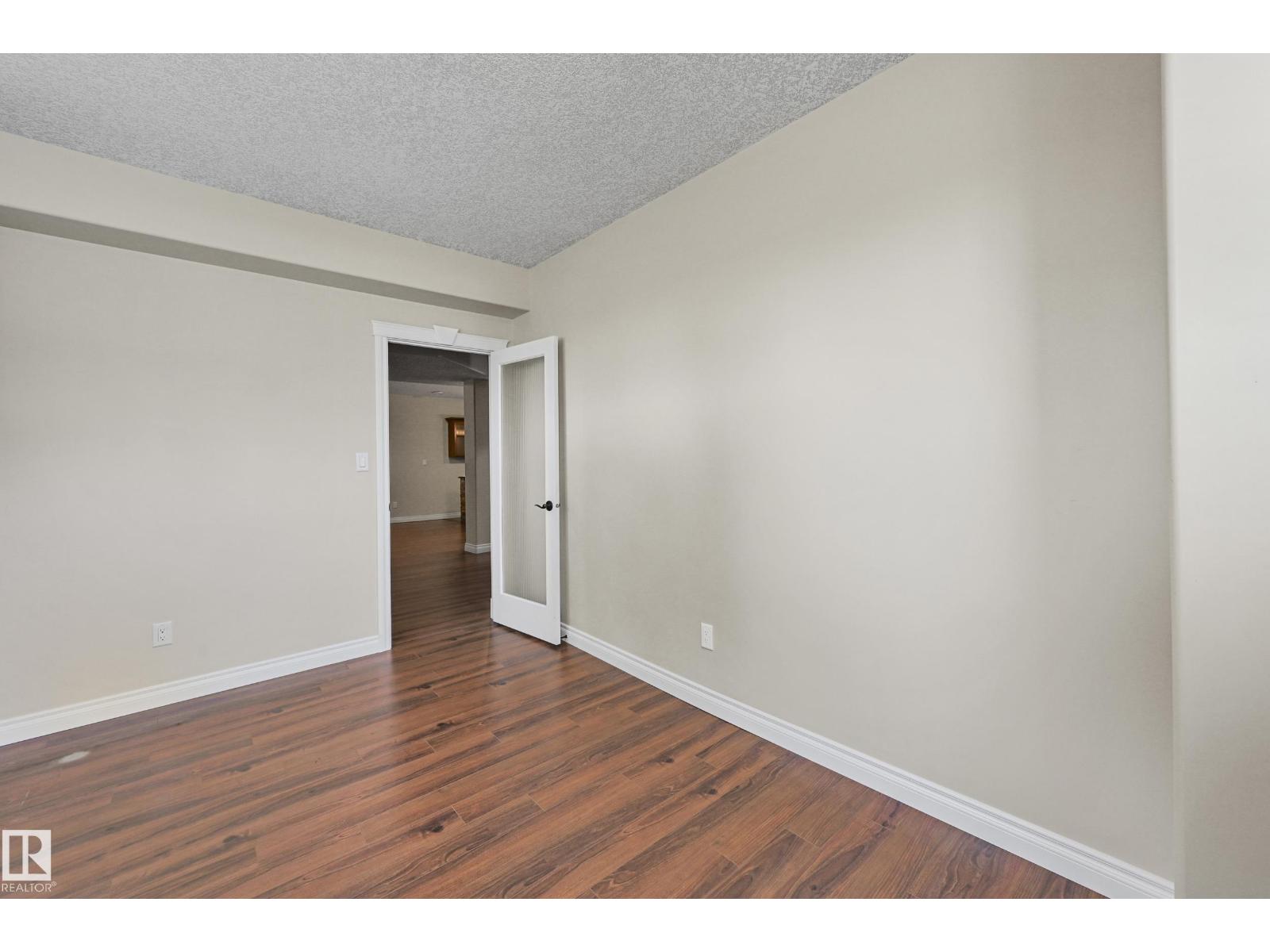 Photo 21 of 1213 Adamson Dr Sw, Edmonton AB