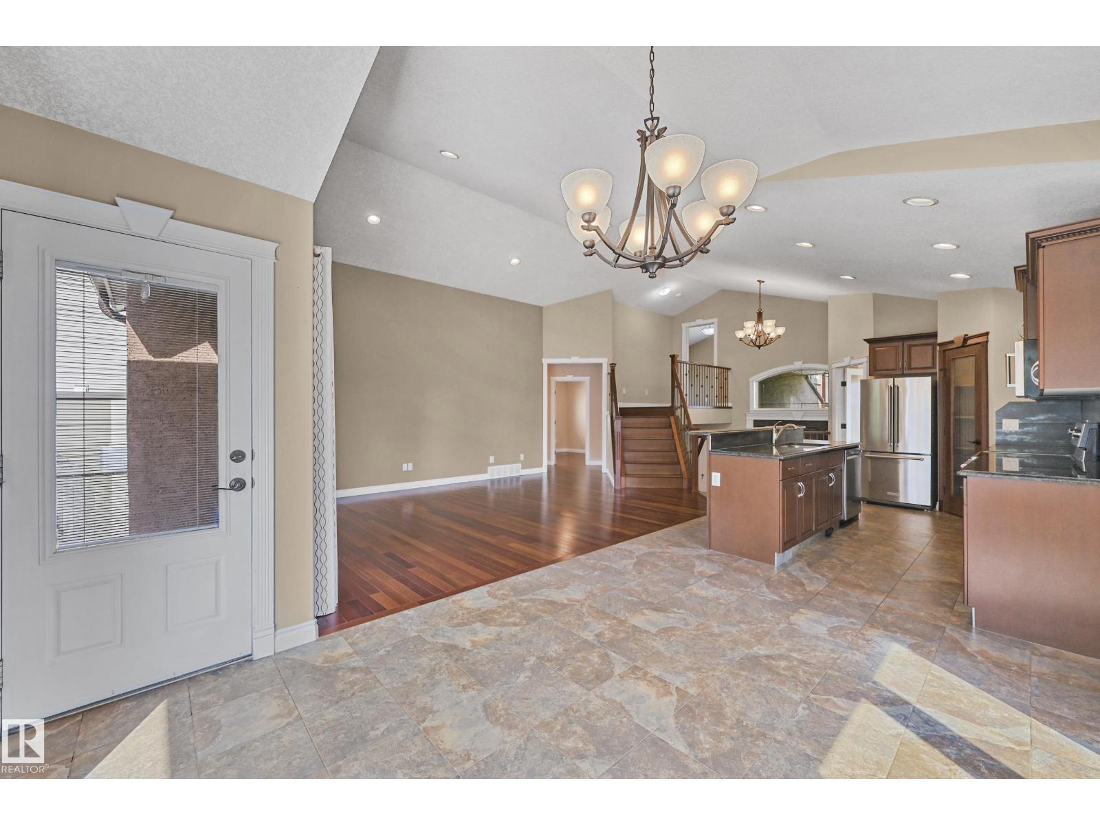 Photo 17 of 1213 Adamson Dr Sw, Edmonton AB