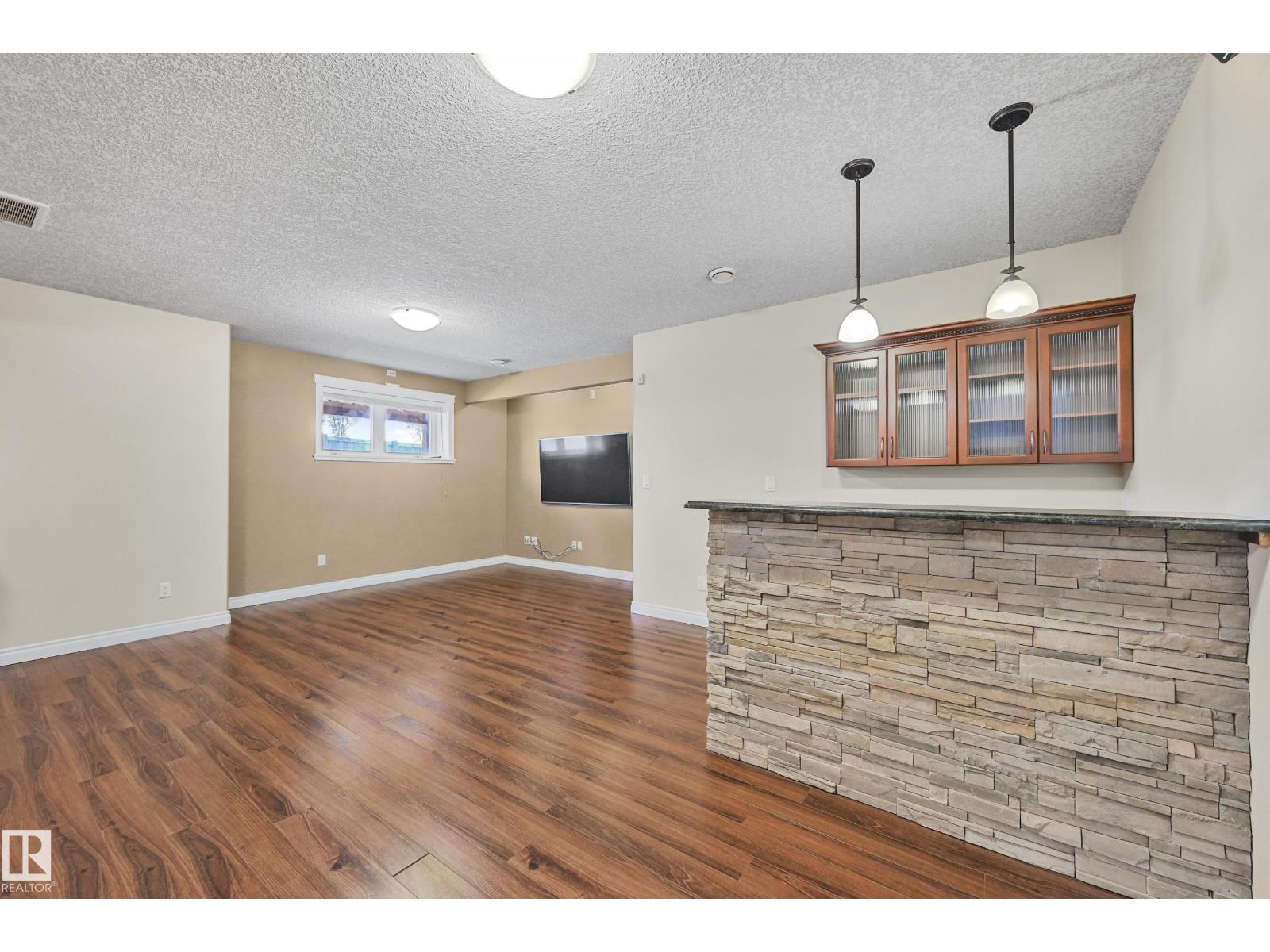 Photo 31 of 1213 Adamson Dr Sw, Edmonton AB