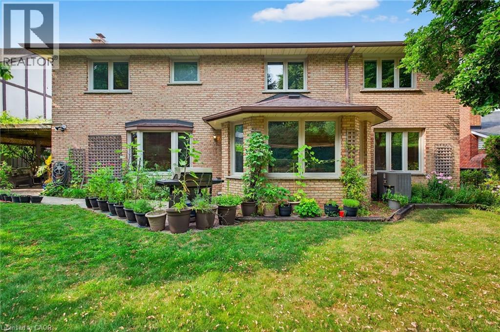 Photo 50 of 64 Summerdale Place, Ancaster ON