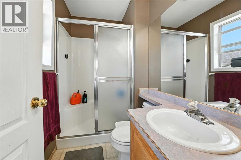 Photo 3 of 85 Obrien Crescent, Red Deer AB