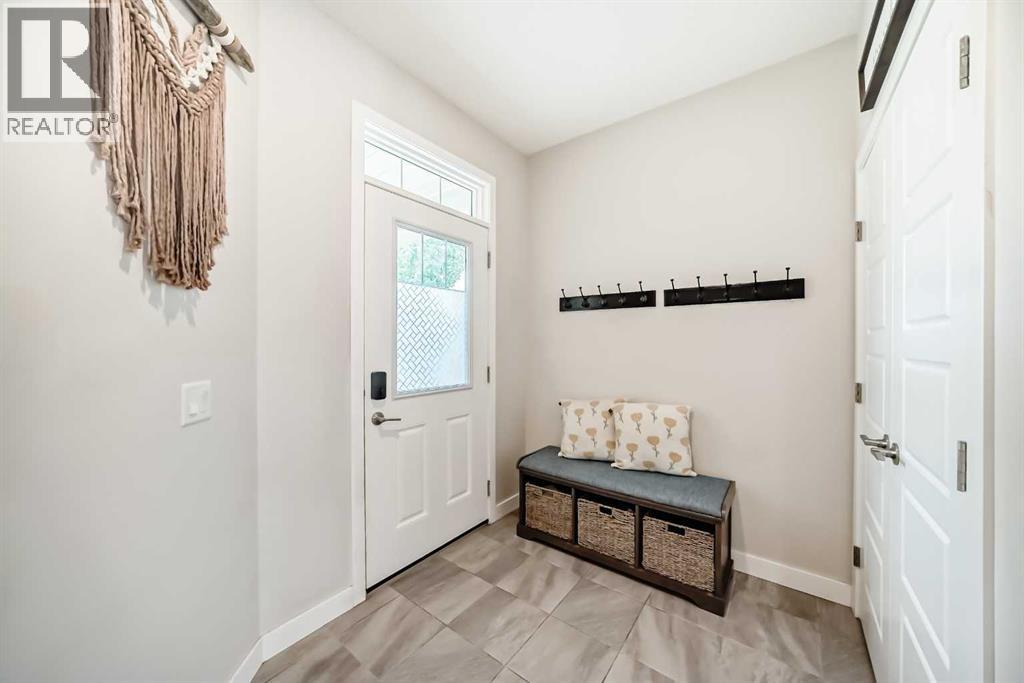 Photo 6 of 106 Kingfisher Crescent Se, Airdrie AB