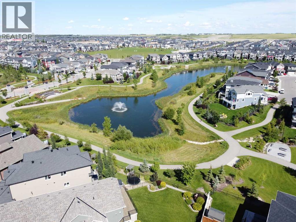 Photo 2 of 106 Kingfisher Crescent Se, Airdrie AB