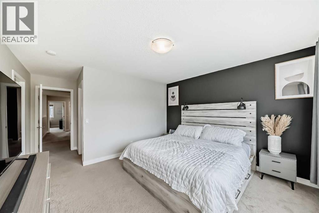 Photo 24 of 106 Kingfisher Crescent Se, Airdrie AB
