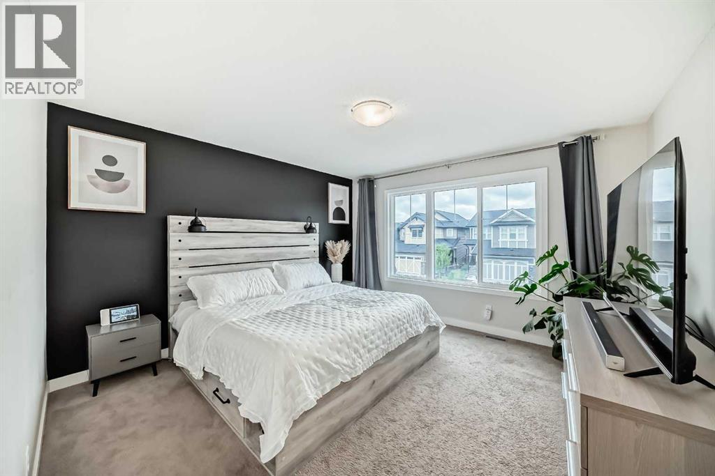 Photo 22 of 106 Kingfisher Crescent Se, Airdrie AB