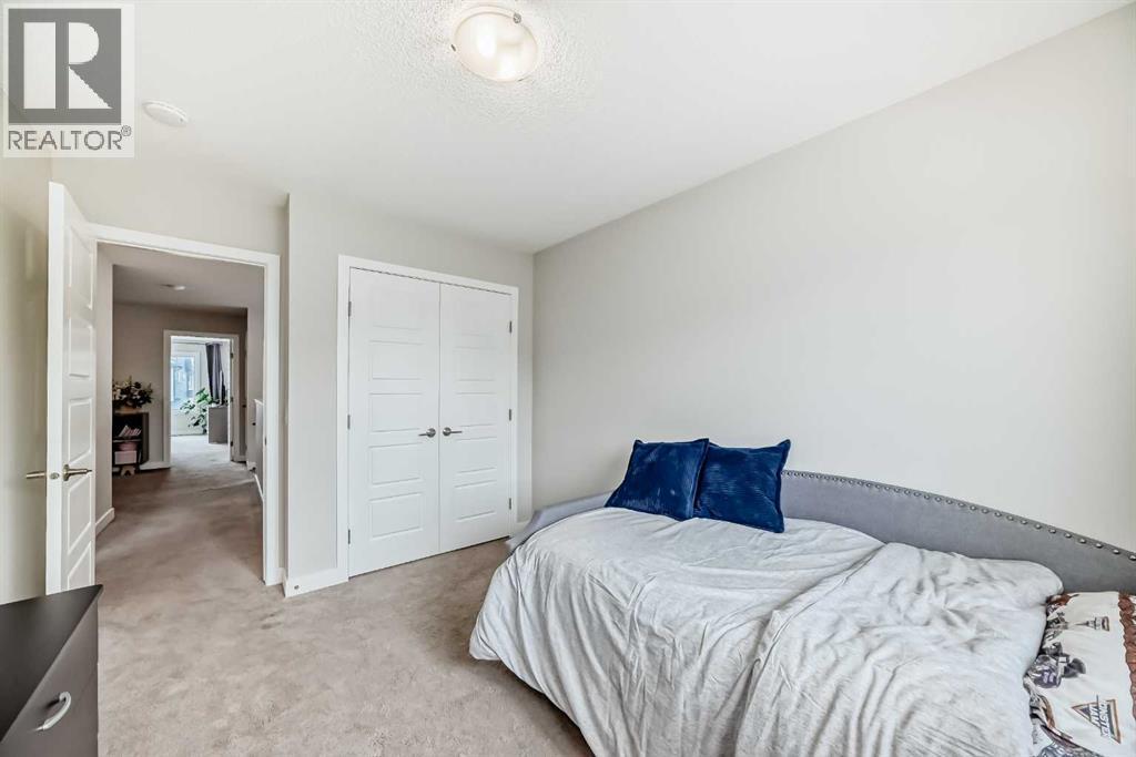 Photo 28 of 106 Kingfisher Crescent Se, Airdrie AB