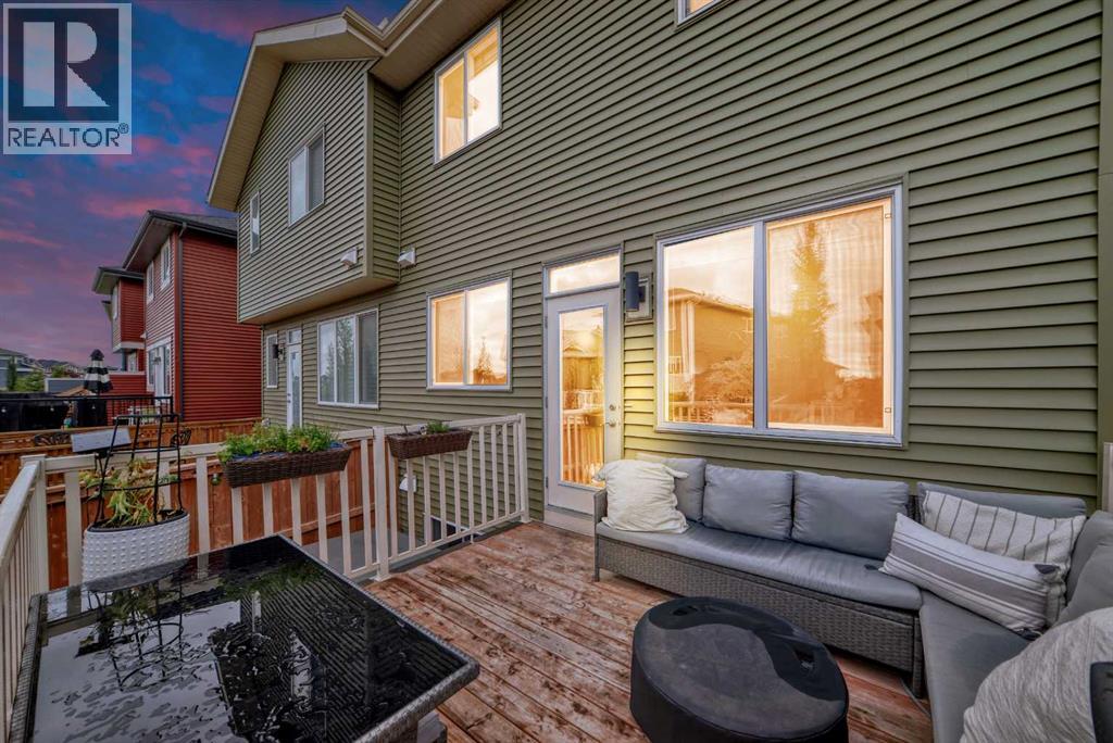 Photo 19 of 106 Kingfisher Crescent Se, Airdrie AB