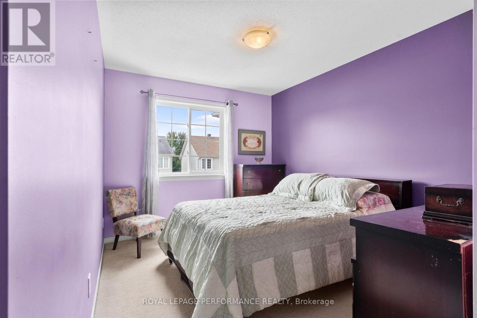Photo 17 of 122 Osnabrook Private, Ottawa ON