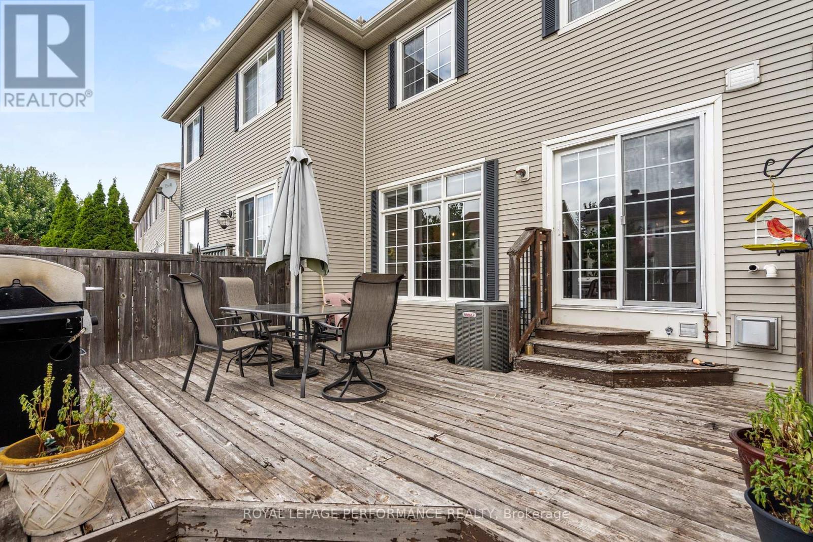 Photo 26 of 122 Osnabrook Private, Ottawa ON
