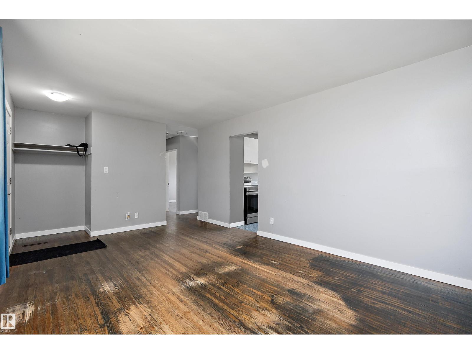 Photo 27 of 4405 116 Av Nw, Edmonton AB