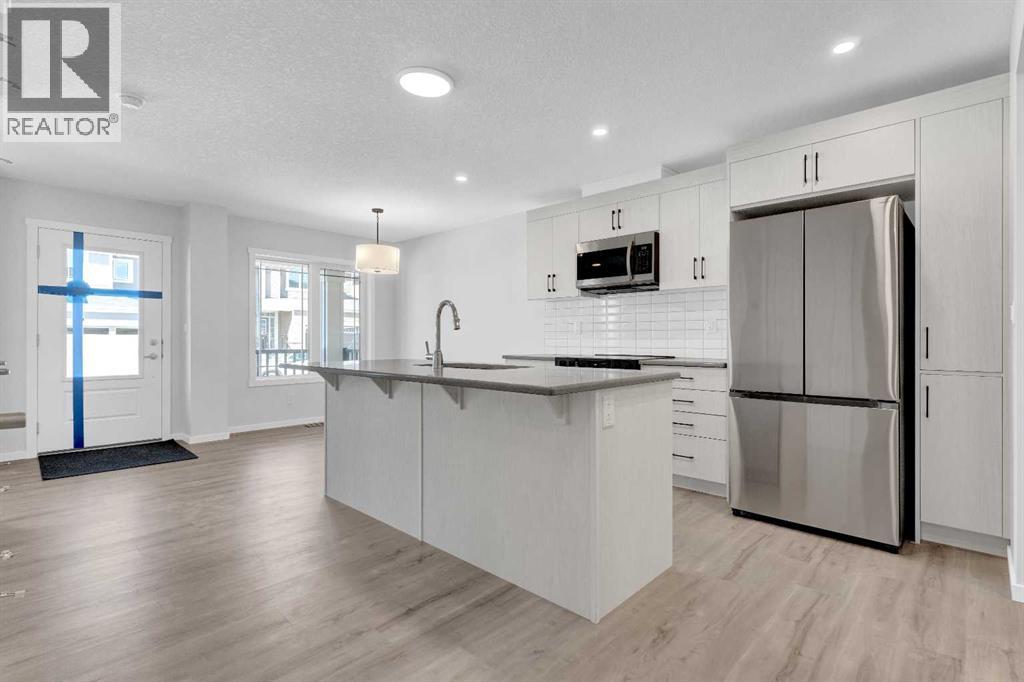 Photo 8 of 17 Southwinds Link Sw, Airdrie AB