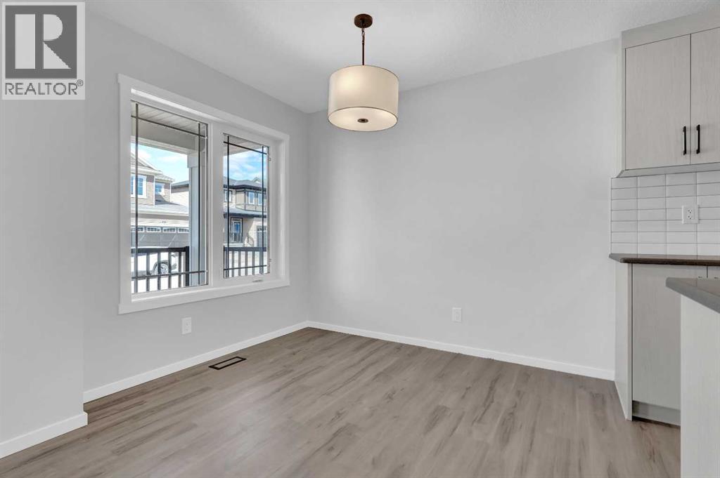 Photo 12 of 17 Southwinds Link Sw, Airdrie AB