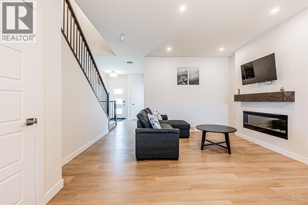 Photo 4 of 609 Baywater Manor Sw, Airdrie AB