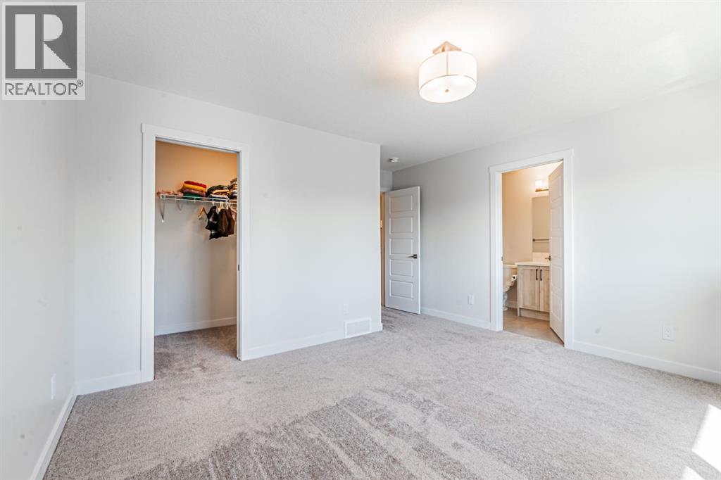 Photo 33 of 609 Baywater Manor Sw, Airdrie AB