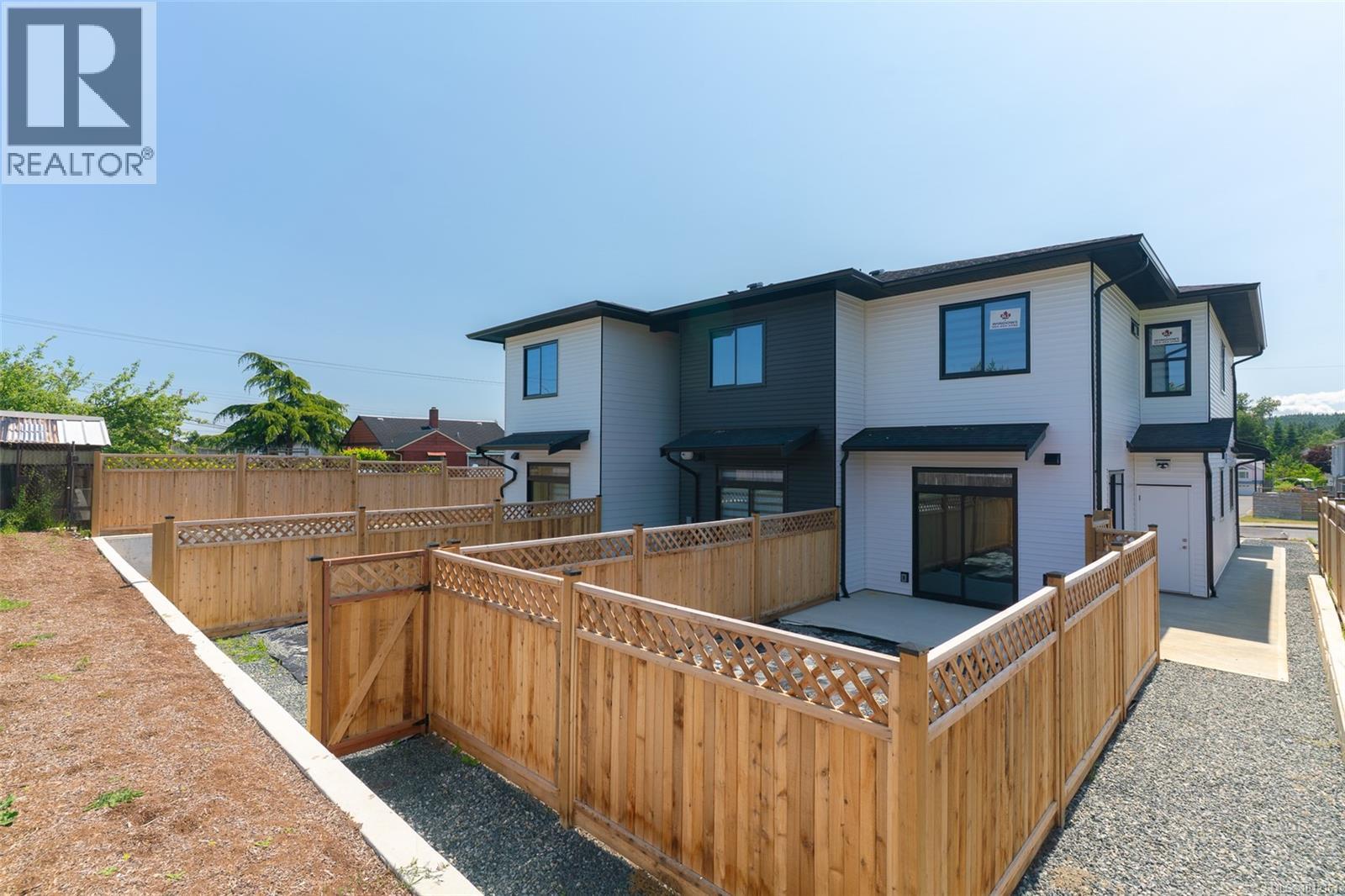 Photo 38 of 102 608 Sandy Crt, Nanaimo BC